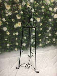 Hire-Easels-A-Touch-of-Elegance
