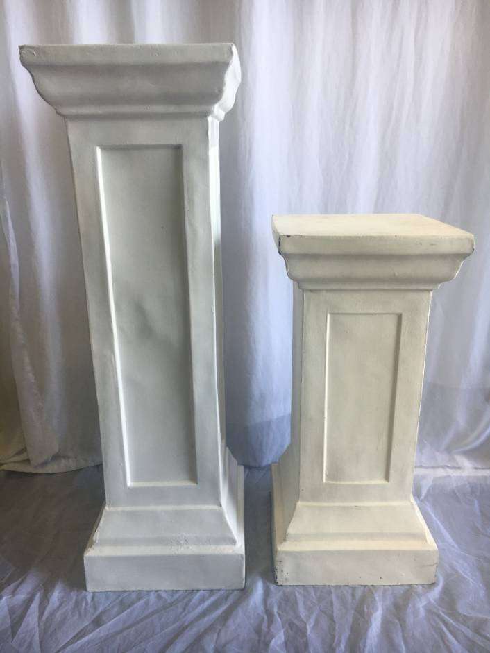 Urns-and-Plinths-A-Touch-of-Elegance