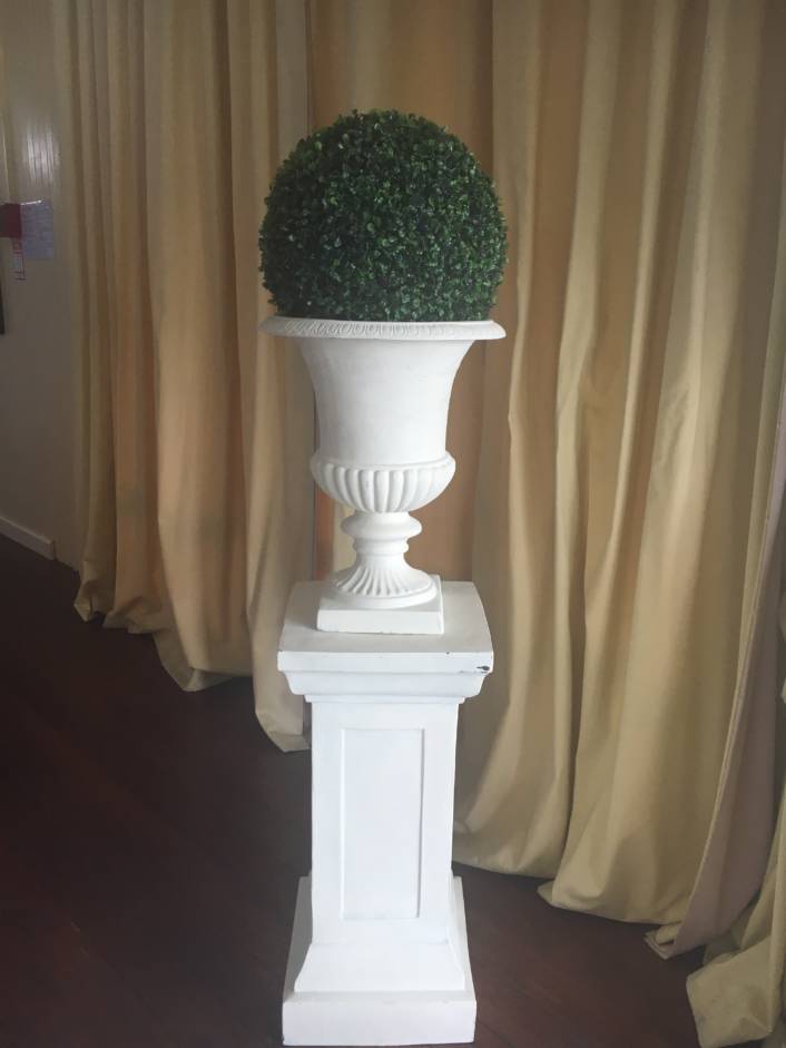 Classic-Urn-and-Plinth-set-A-Touch-of-Elegance