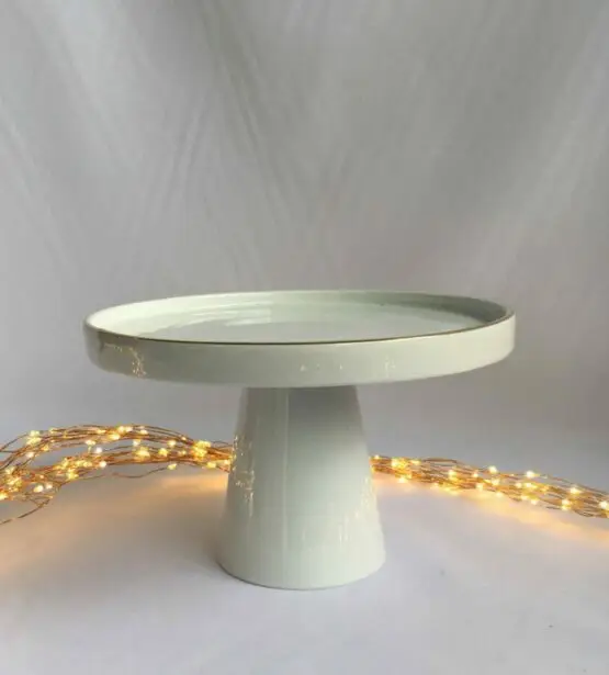 Cake-Stand-A-Touch-of-Elegance