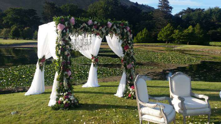 Hire-Ceremony-Gazebo-A-Touch-of-Elegance
