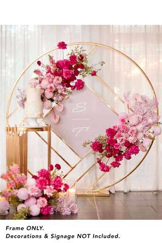 Hire-Arches-A-Touch-of-Elegance