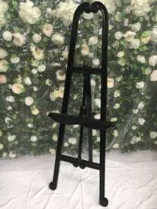 Hire-Easel-A-Touch-of-Elegance