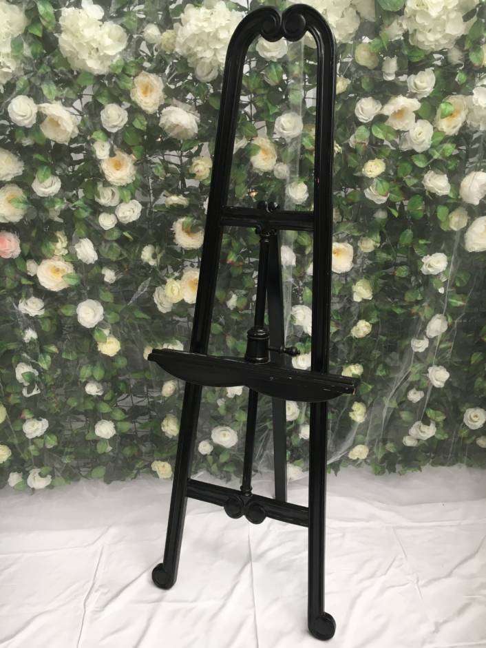 Hire-Easel-A-Touch-of-Elegance