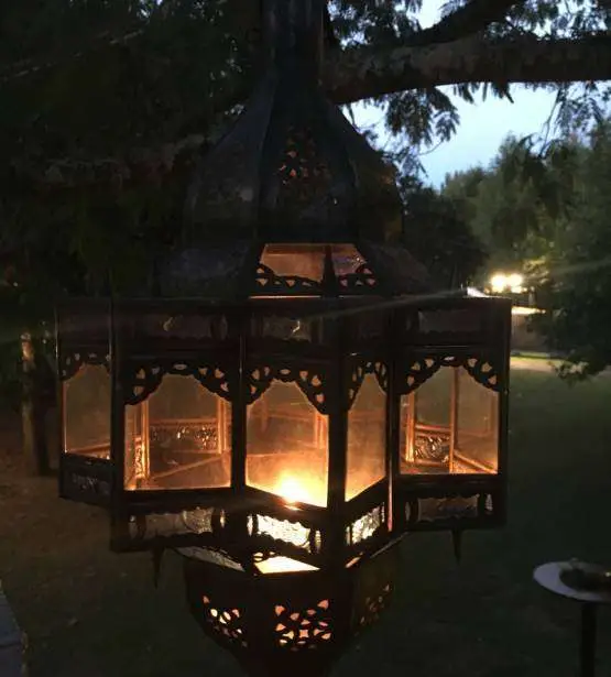 Hire-Lanterns-A-Touch-Of-Elegance