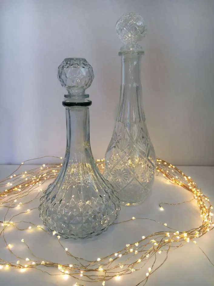 Hire-Decanters-A-Touch-Of-Elegance