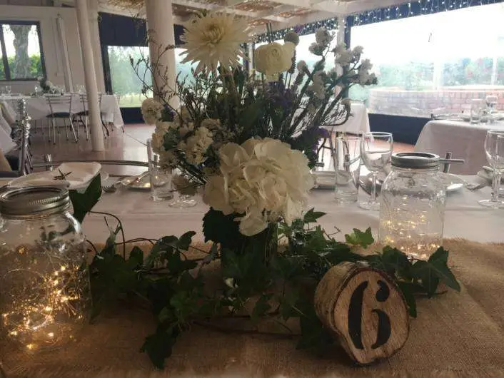 Hire-Mason-Jars-A-Touch-Of-Elegance