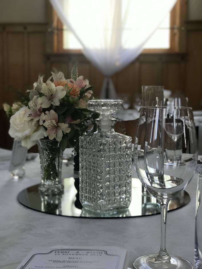 Hire-Decanters-A-Touch-Of-Elegance
