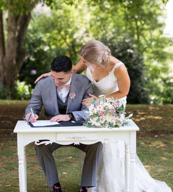 Hire-Wedding-Signing-Desk-A-Touch-Of-Elegance