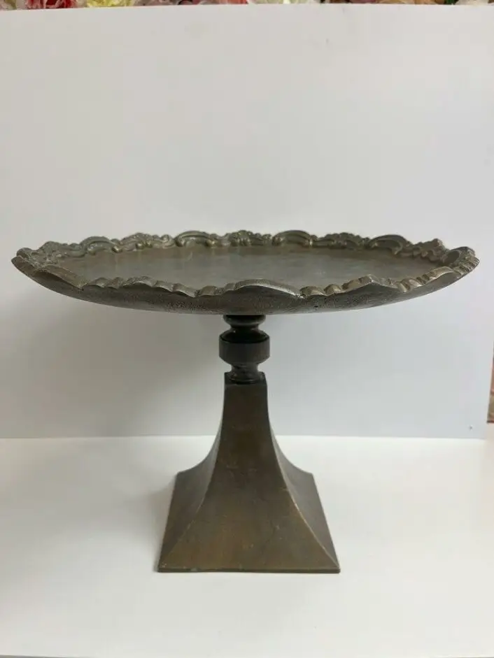 Old Gold Metal Cake Stand