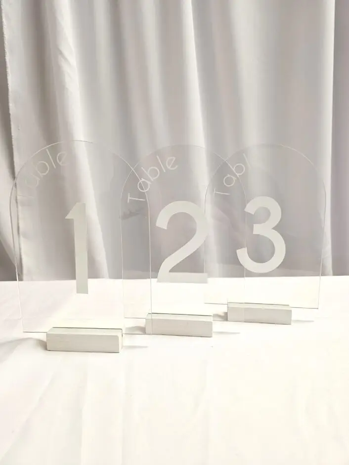 Acrylic Arch Table Numbers - Clear